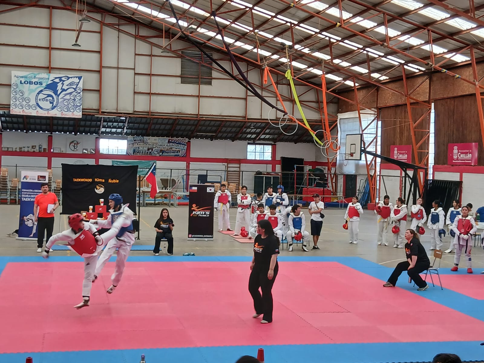 Tercer Encuentro Amistoso de Combates 2025